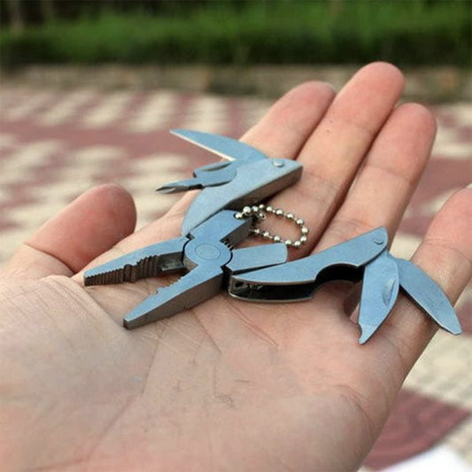 Multitool in hand