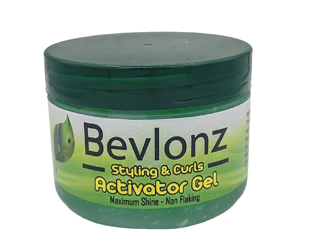 Bevlonz Activator Gel jar with green lid on a white background for styliing and curls Maximum Shine and non flaking