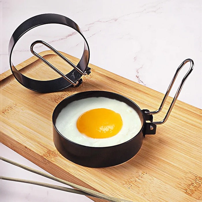 egg rings, fried eggs, breakfast